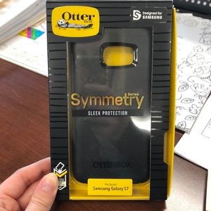 NIB otter box case